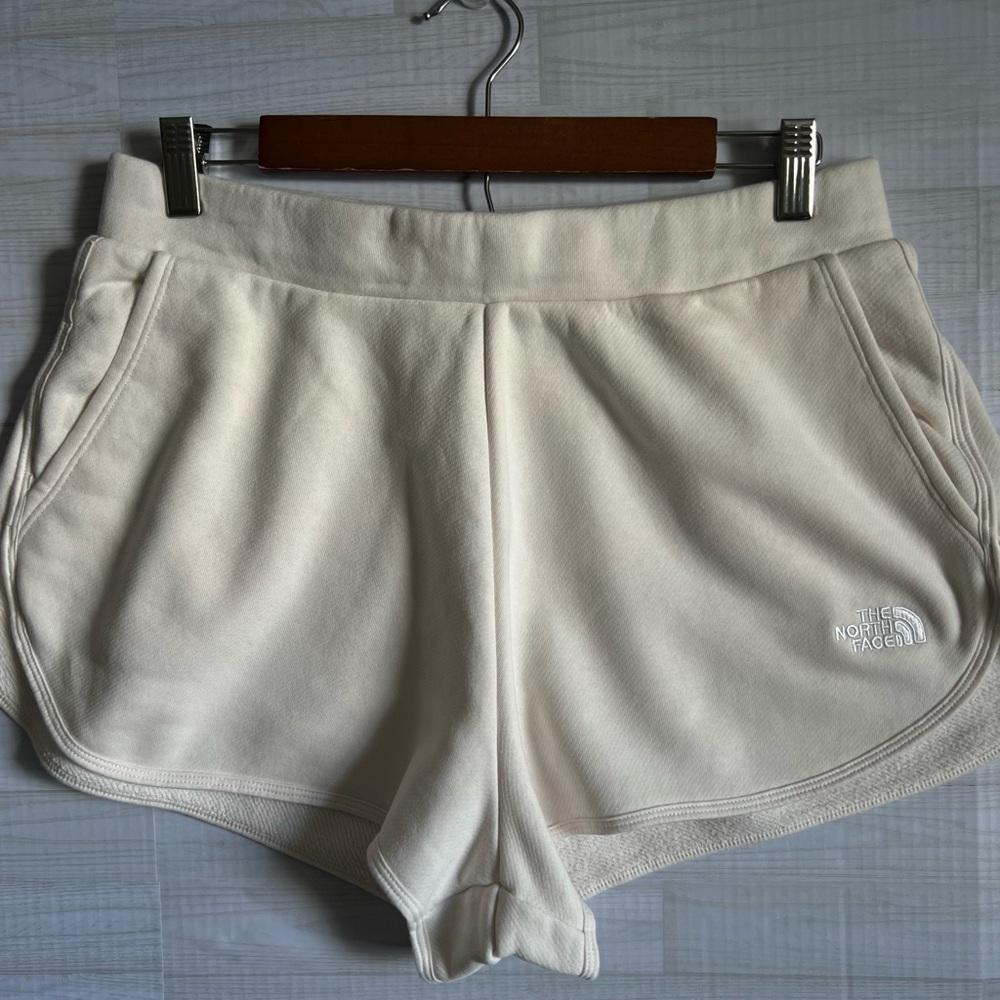 The North Face Women’s Shorts- Tri Shorts/Simple Logo Gardenia White Size: Large